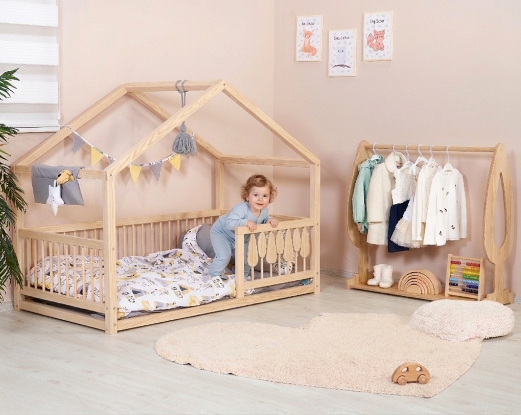 Choosing the Right Bed for Your Toddler: Montessori Principles and Saf ...